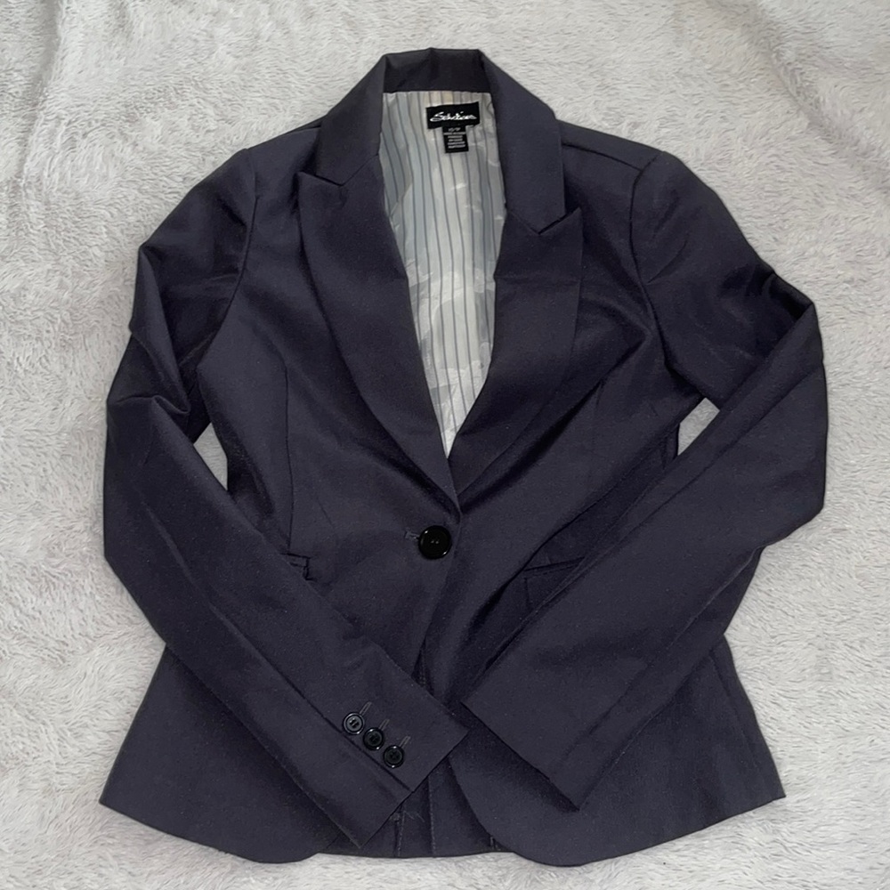 Seductions blouse/ blazer / dress top